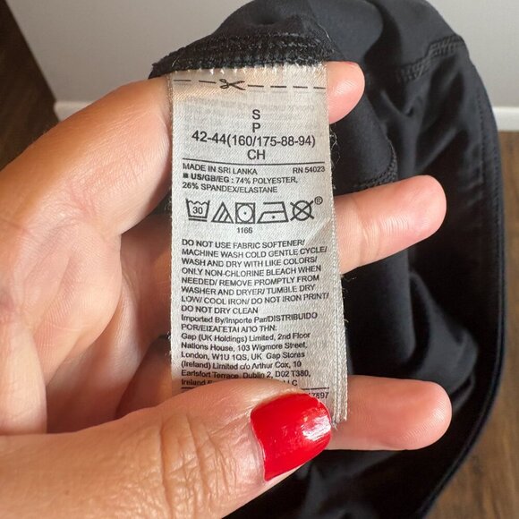 GapFit Maternity Eclipse ankle leggings - Picture 3 of 3